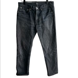 A.P.C. PETIT STANDARD DARK WASH STRAIGHT LEG W:29